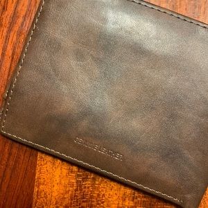 Perry Ellis Genuine Leather Billfold with Removable License & Credit Card Holder